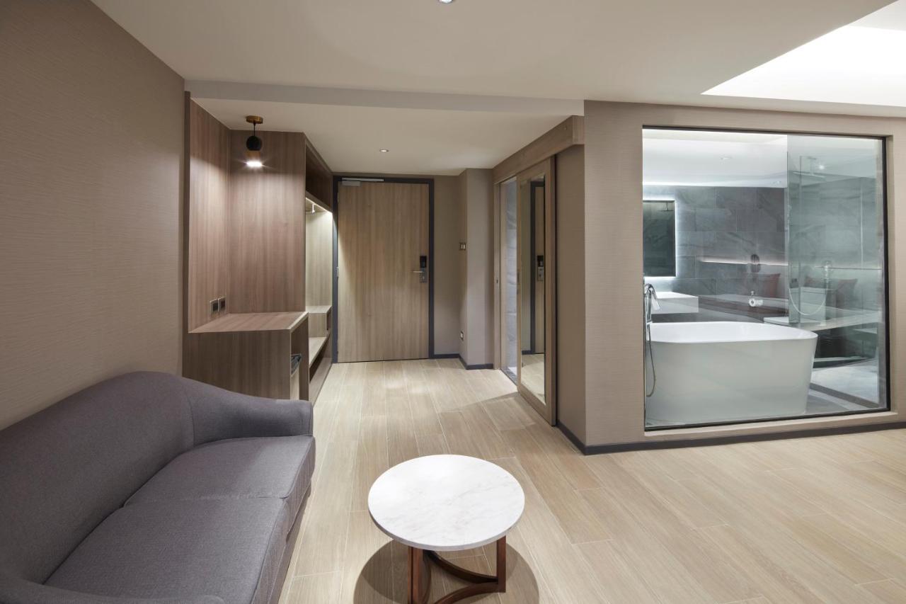 Grace At Five By Grace Hotel Bangkok Exteriör bild